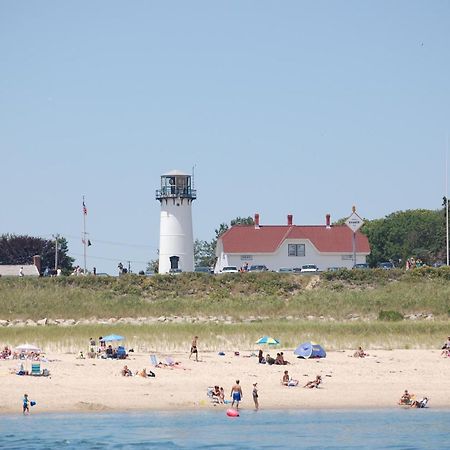 Old Harbor Inn Chatham Exterior photo
